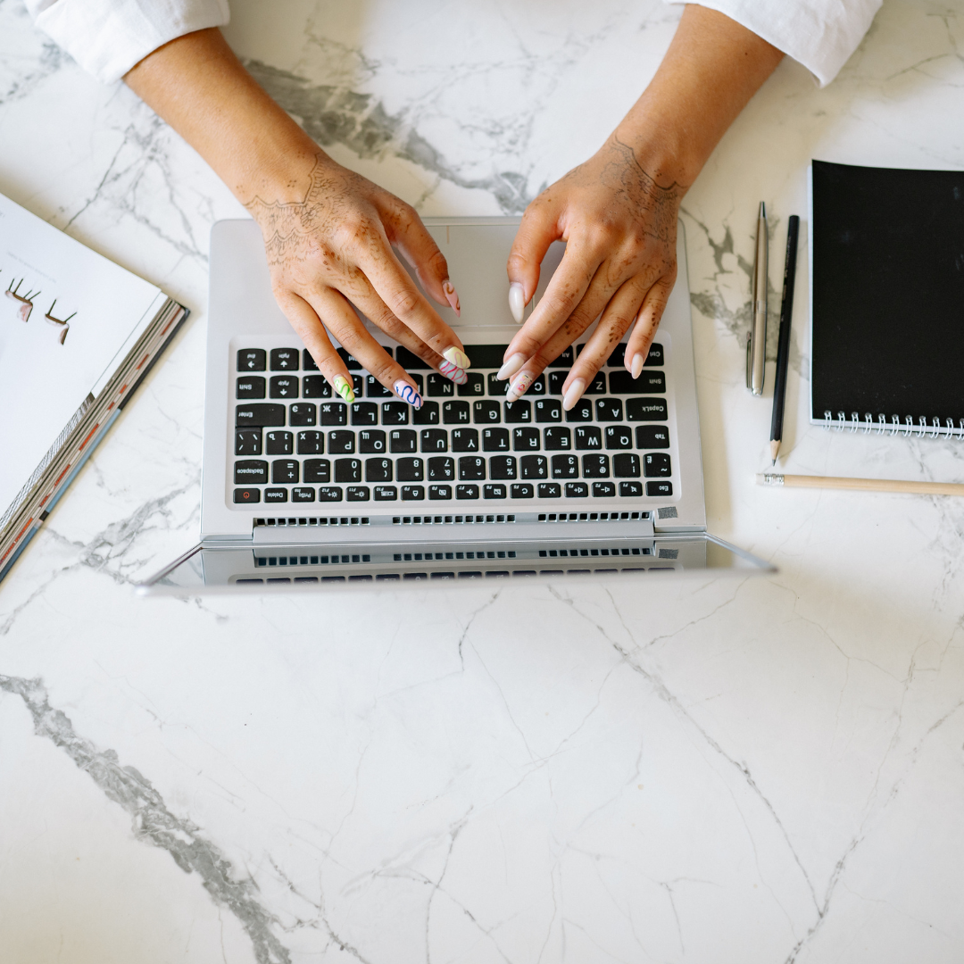 Ideas de Contenido para Emprendedoras que Sí Generan Ventas